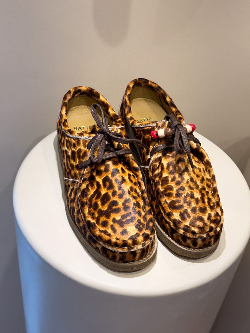 Wallabee Onça