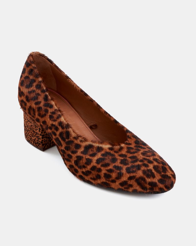 Scarpin Gabrielle Pelo Onça