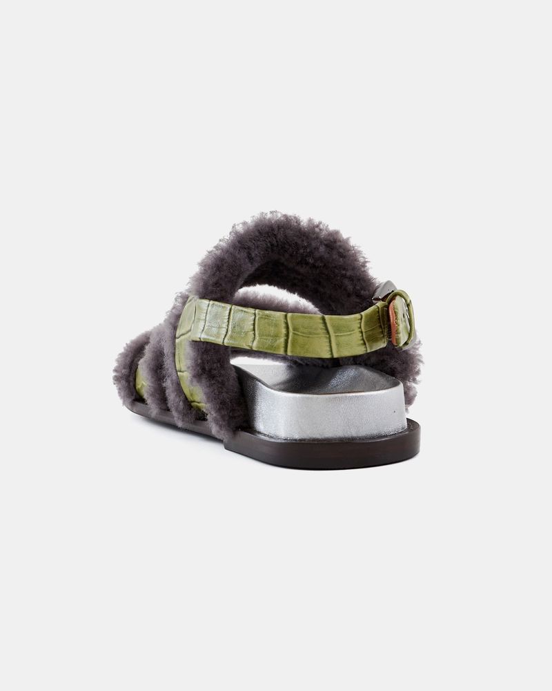 Slide Carolina Pelo Verde e Cinza