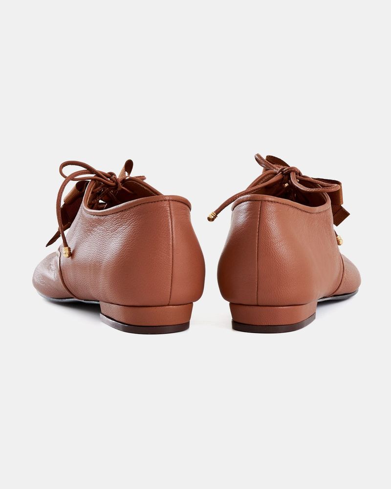Oxford Giulia Laço Caramelo