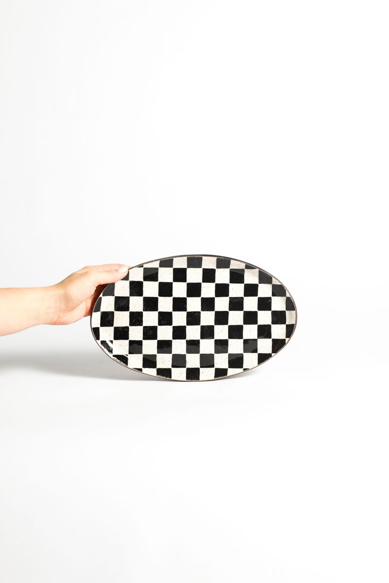 Prato Oval - Checkmate 
