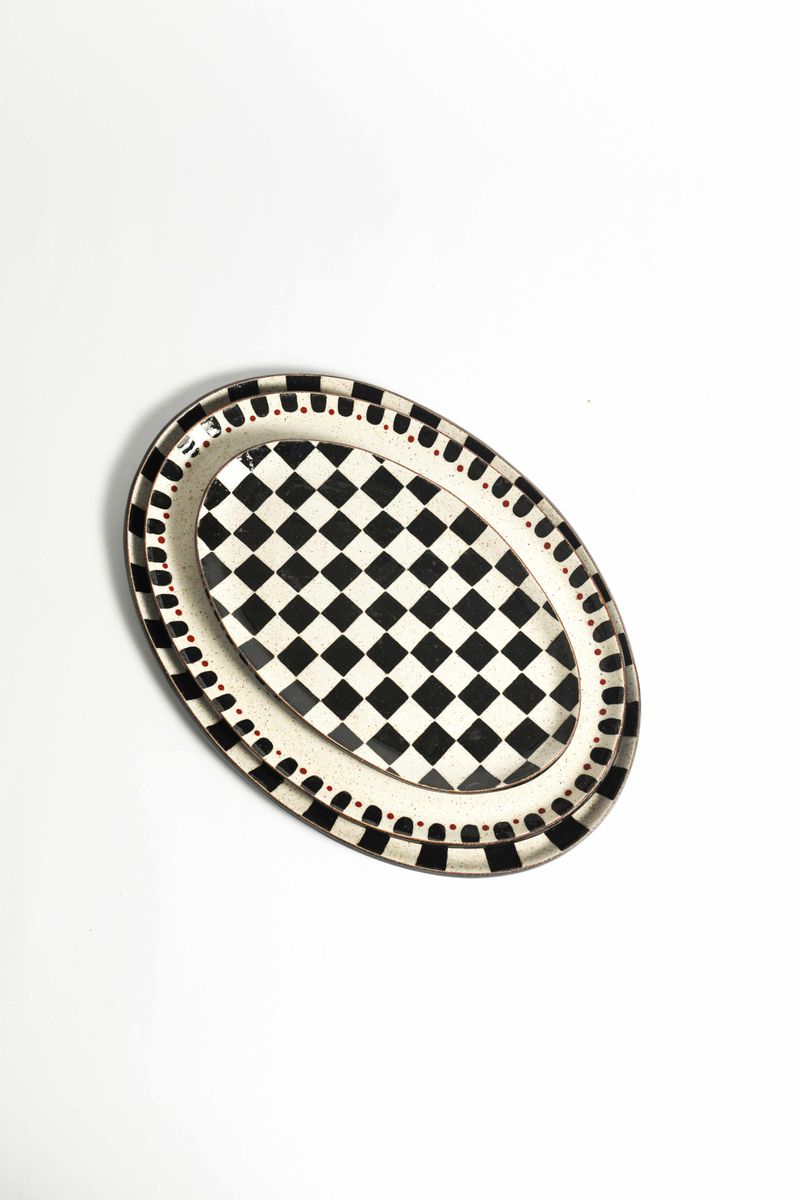 Prato Oval - Checkmate 