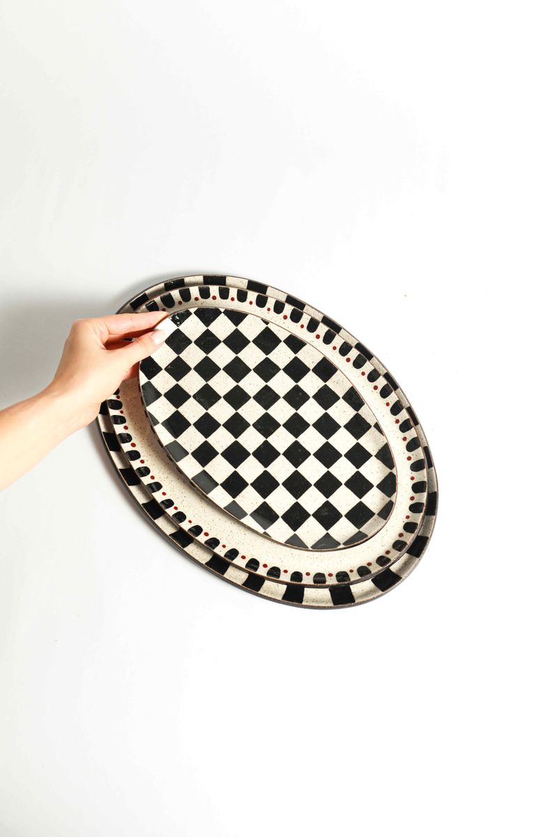 Prato Oval - Checkmate 