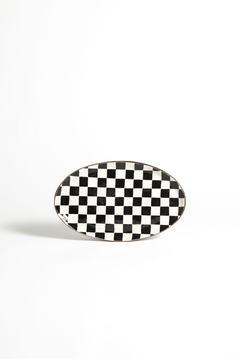 Prato Oval - Checkmate 