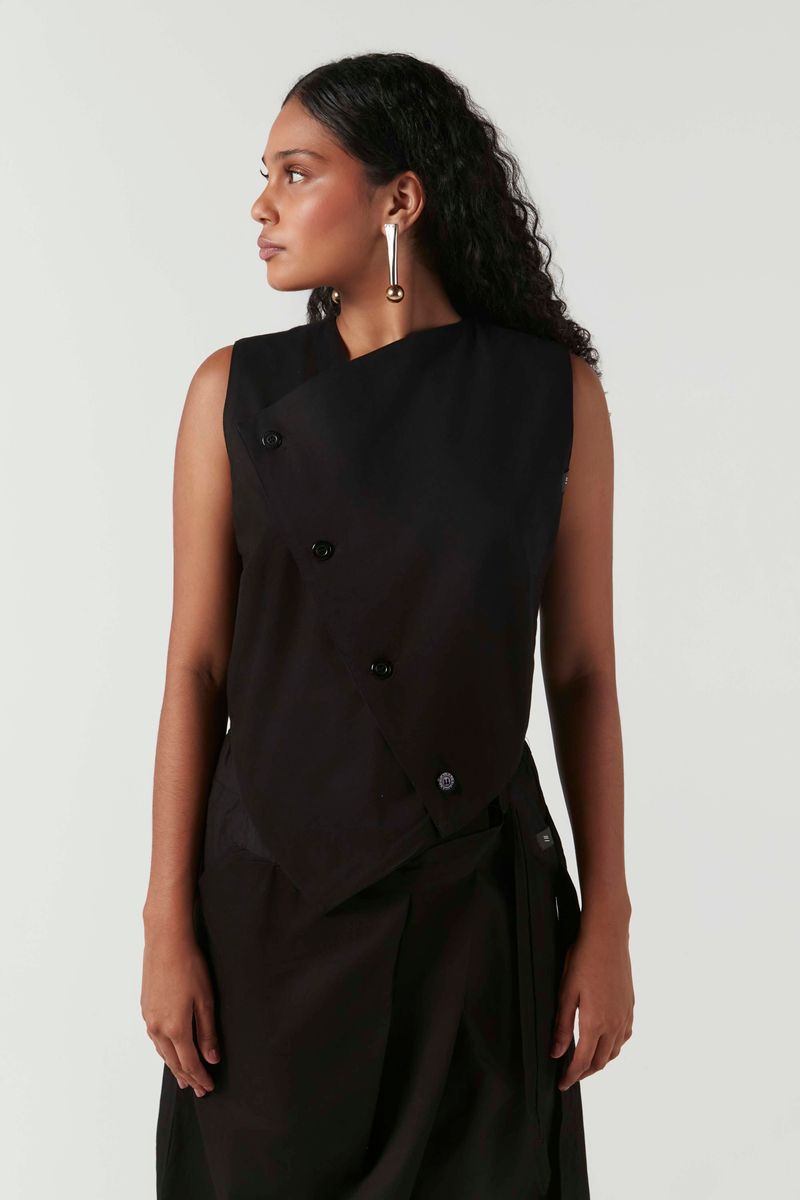 Foto do produto BLUSA LESSA PRETO