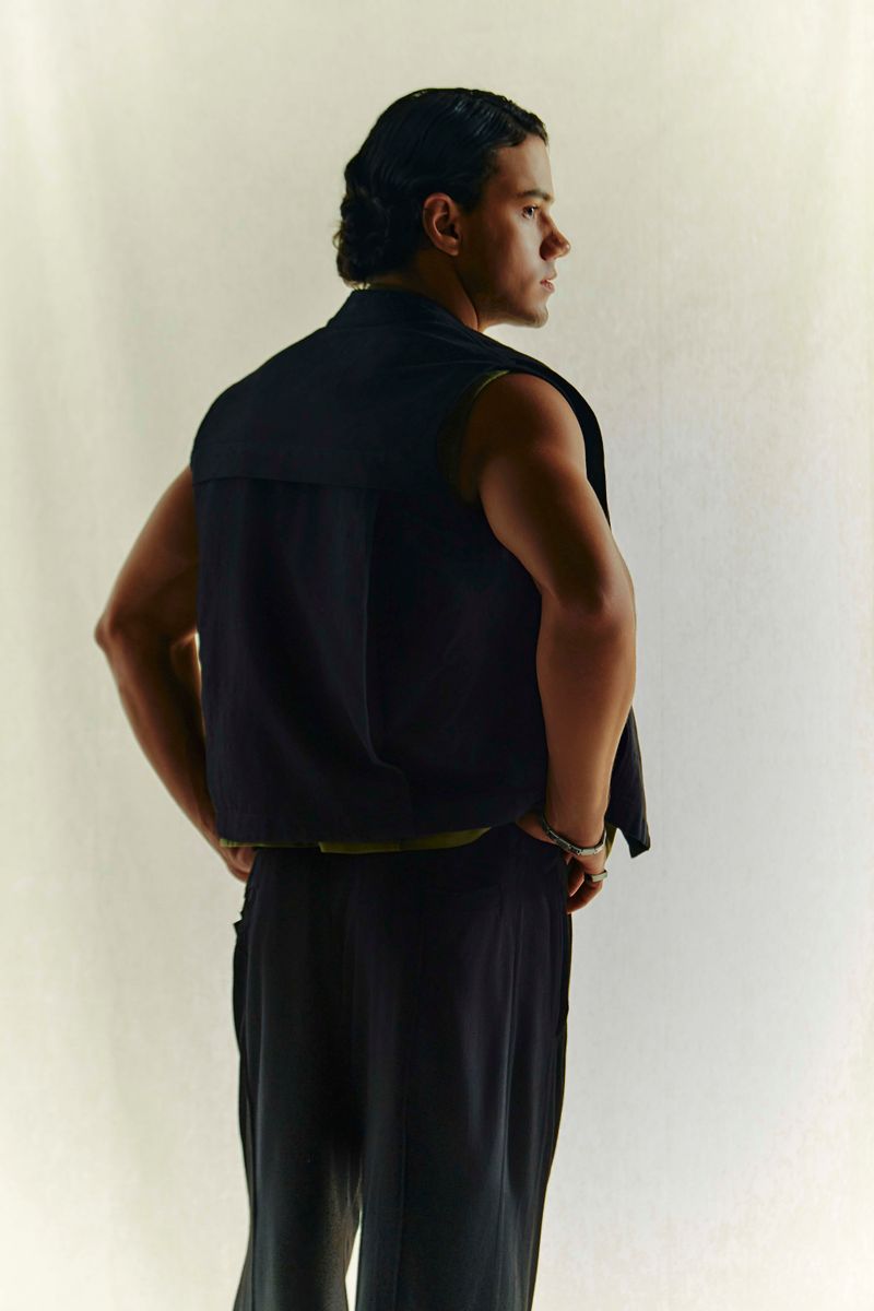 Foto do produto COLETE MALTA PRETO