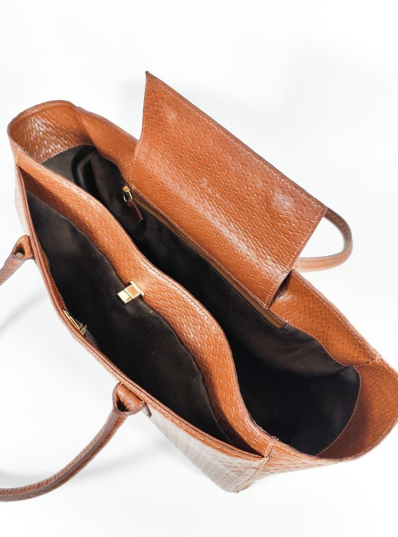 BOLSA CASSIA COURO PINHAO
