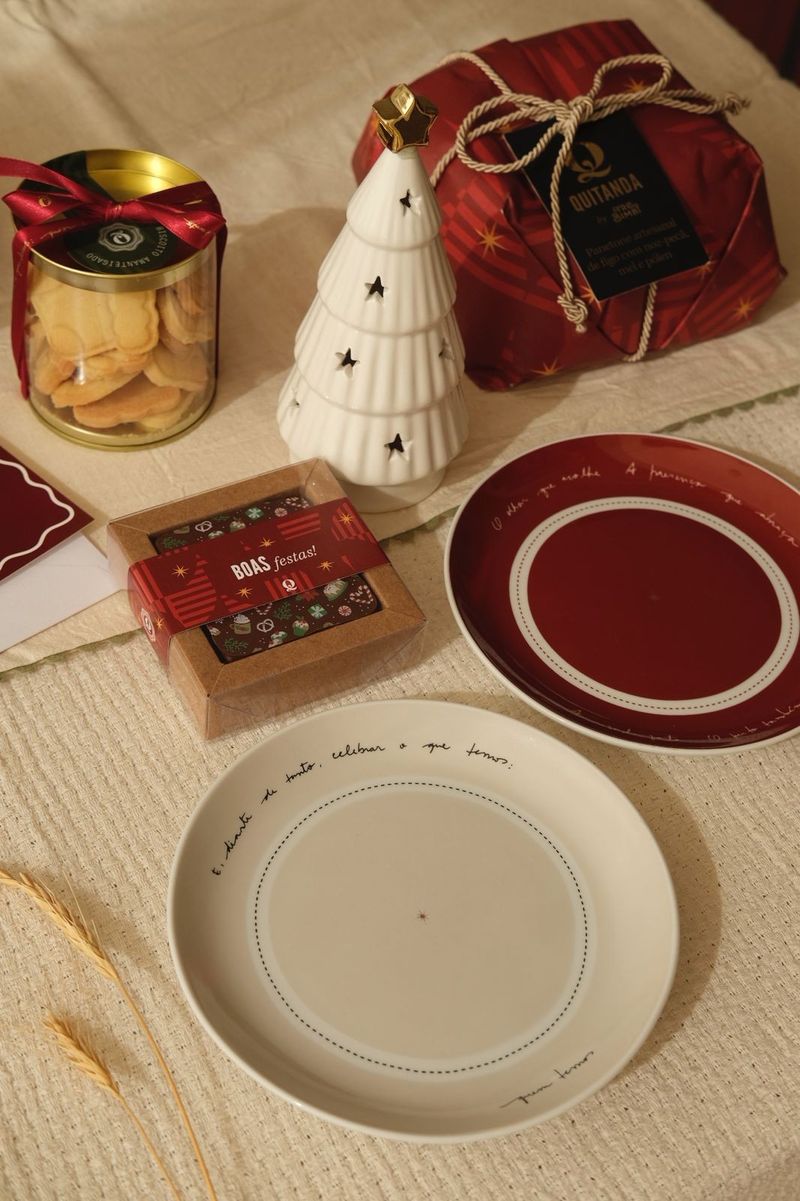 Pratos de porcelana Eulíricas + Quitanda