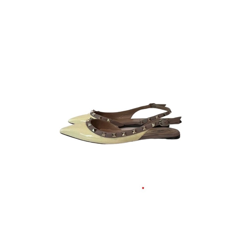 Mule Valentino Rockstud Verniz Flat Bege 36,5 sola - 35 Brasil