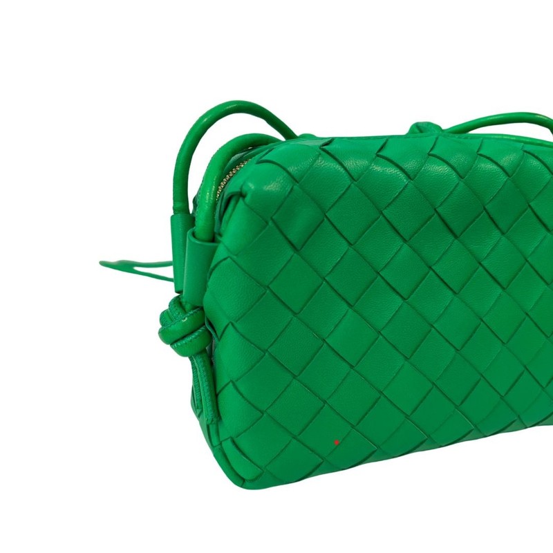 Bolsa Bottega Entrecciato Camera Bag Verde