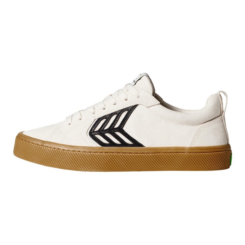 Tênis Catiba Pro Low Gum Off White/ Black Cariuma