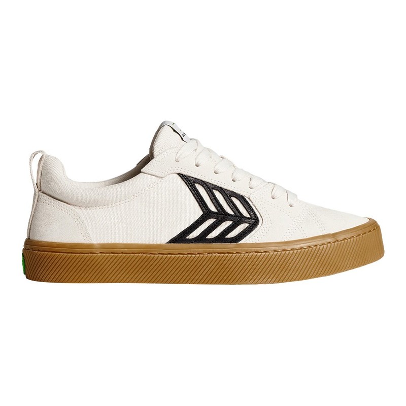 Tênis Catiba Pro Low Gum Off White/ Black Cariuma