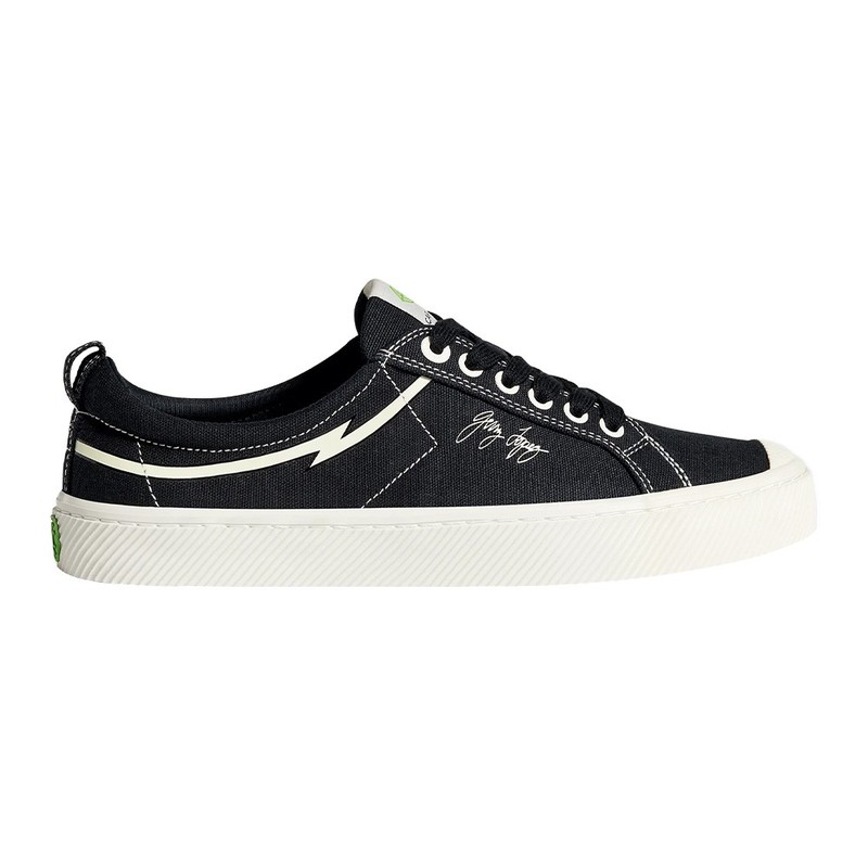 Tênis Oca Low Gerry Lopez Black Canvas Cariuma