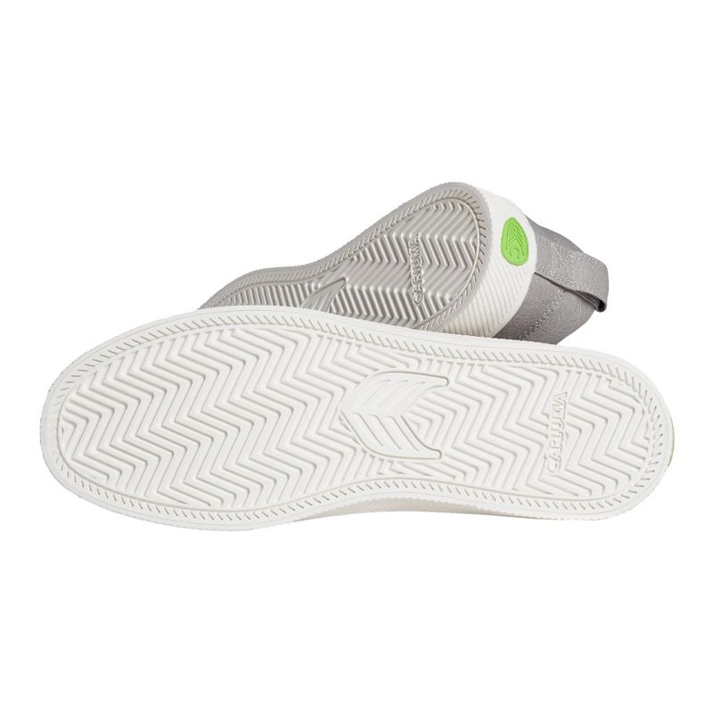 Tênis Slip Canvas Cinza Cariuma