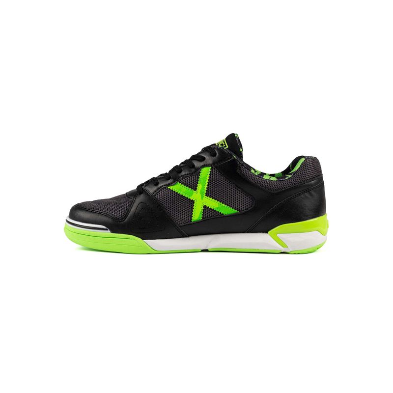 Chuteira Futsal One Preto Munich
