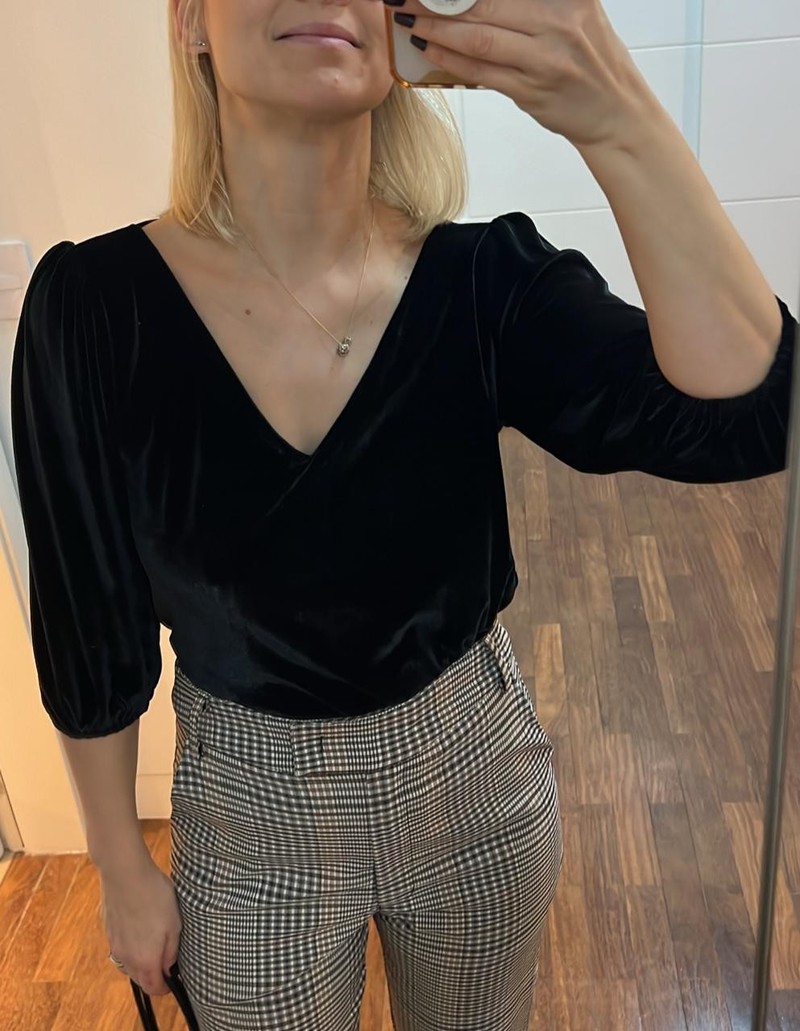 Blusa Antúrio Noir 