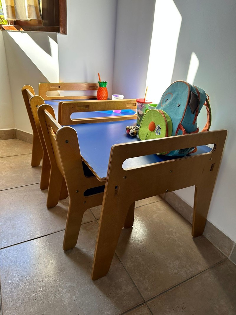 Kit Mesa e Cadeira Infantil com Regulagem de Altura - KW