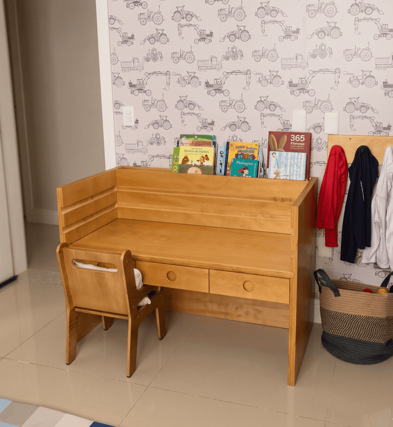 Escrivaninha Infantil Com Regulagem de Altura
