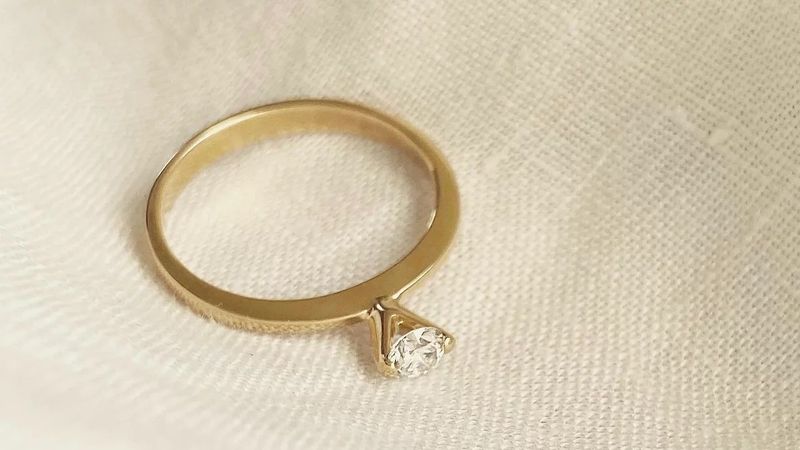 Alana Anel Solitário - 0,30ct