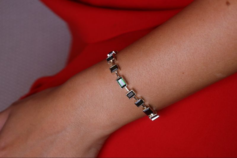 Em Tons Turmalina Verde Pulseira