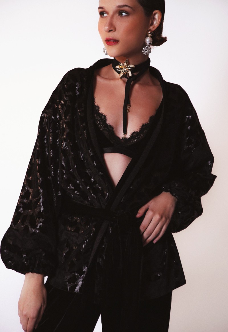 Conjunto de Kimono e Calça de Veludo Mascate Preto