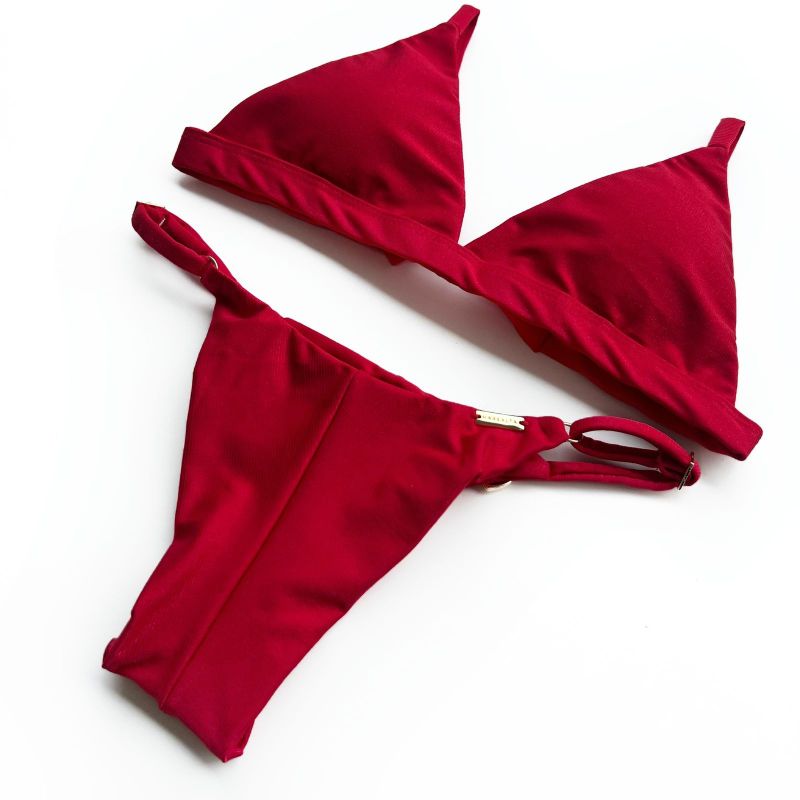 Conjunto Fixo Vermelho Canelado