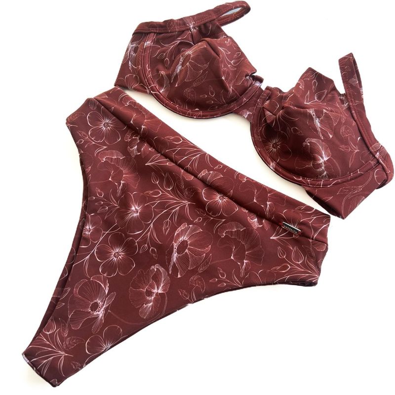 Conjunto Retrô Estampa Folhagem Bordô