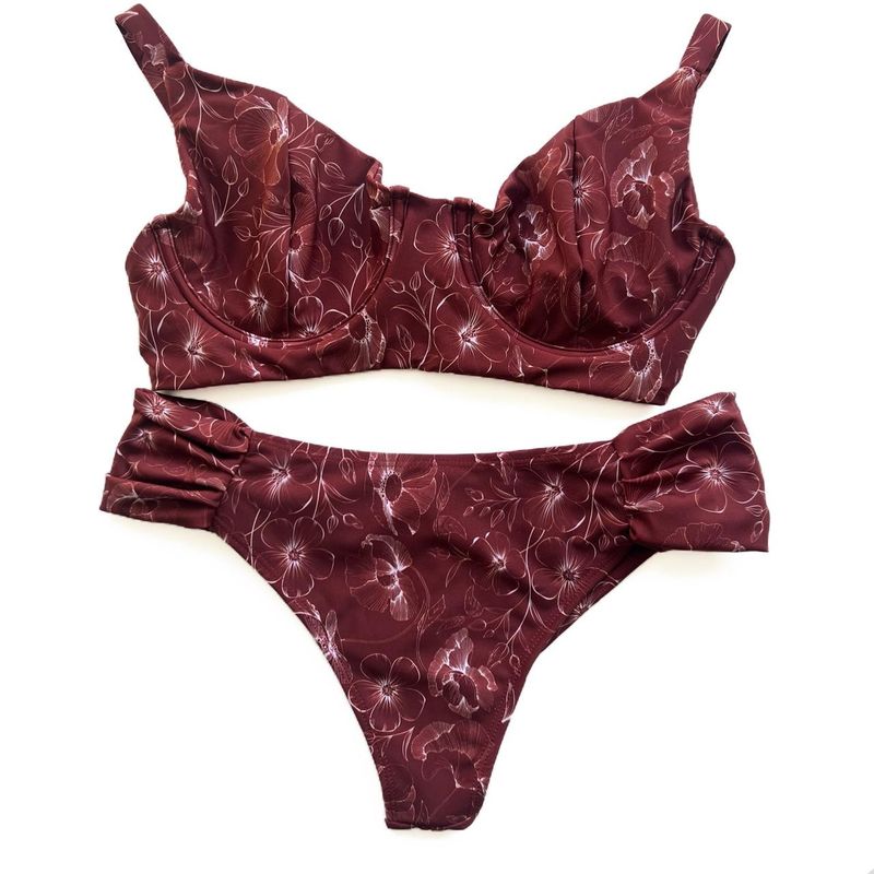 Conjunto Confy Estampa Folhagem Bordô
