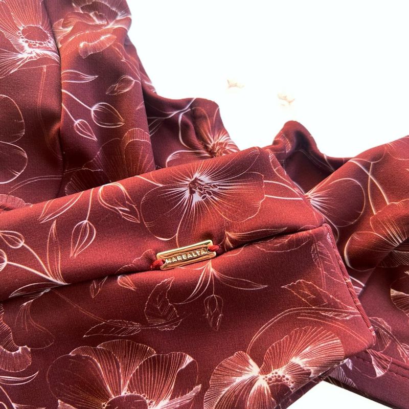 Conjunto Santorini Estampa Folhagem Bordô