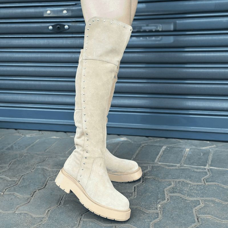 BOTA MARIA CANELA OVER THE KNEE NOBUCK TACHAS