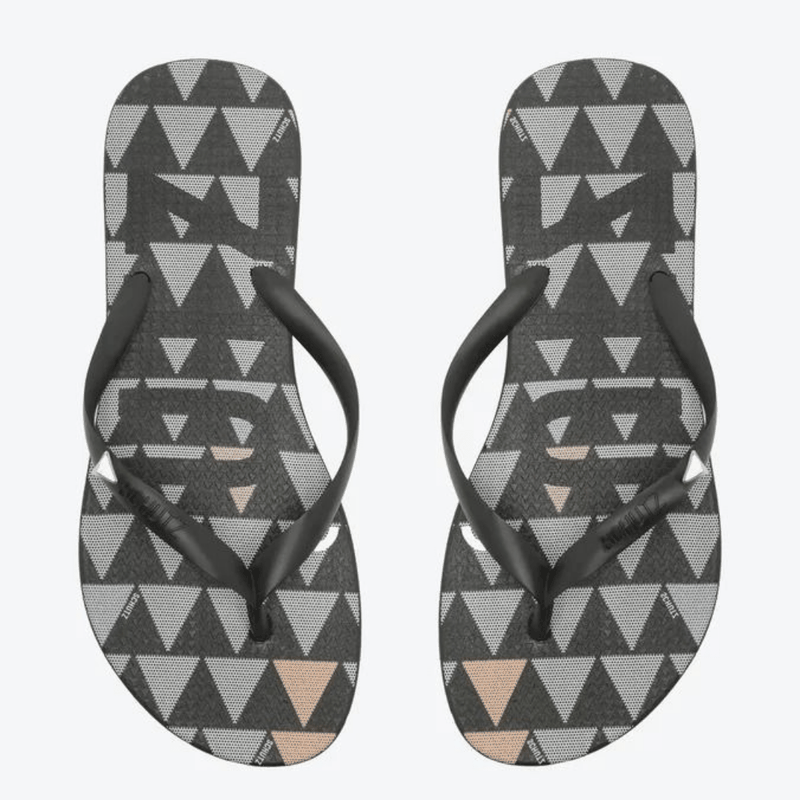 CHINELO SCHUTZ TRIANGLE REDONDO BLACK 