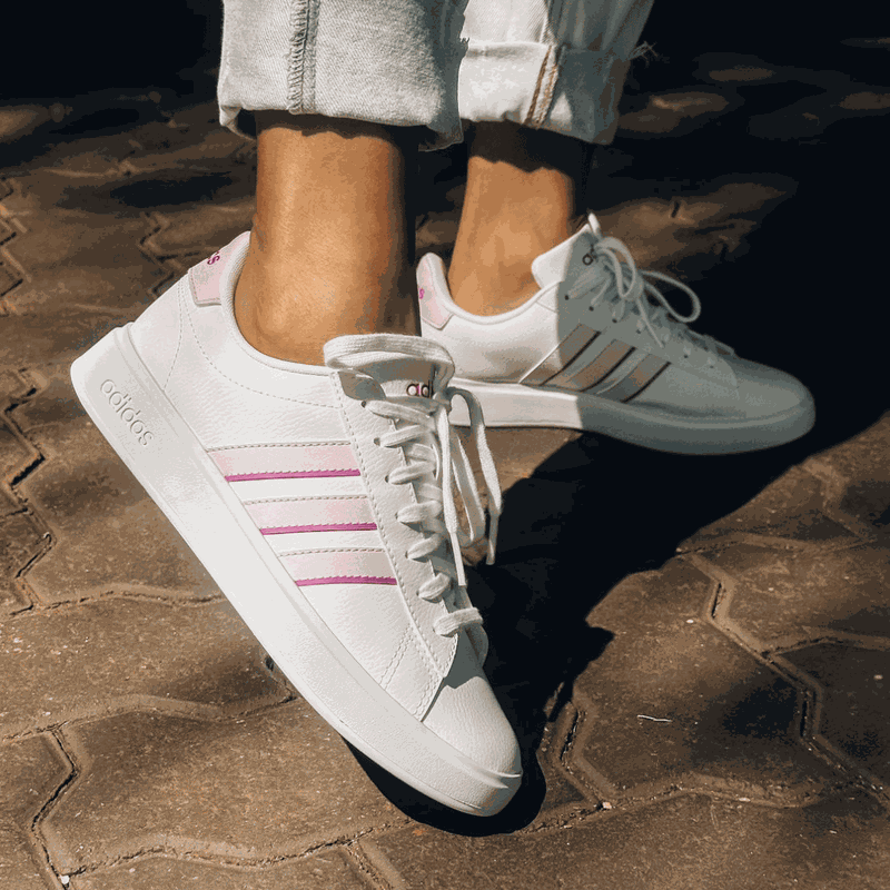 TENIS ADIDAS GRAND COURT COURO BRANCO / LILAS