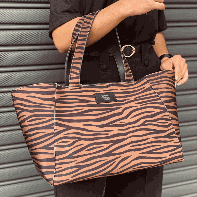 BOLSA SCHUTZ GRANDE ZEBRADA PRETO/MARROM S5001000750027