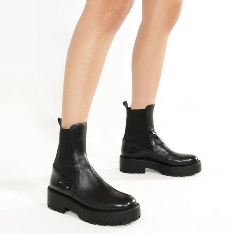 BOTA SCHUTZ TRATORADA PRETO