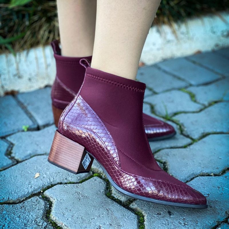 BOTA MARIA CANELA CANO CURTO COBRA AMORA