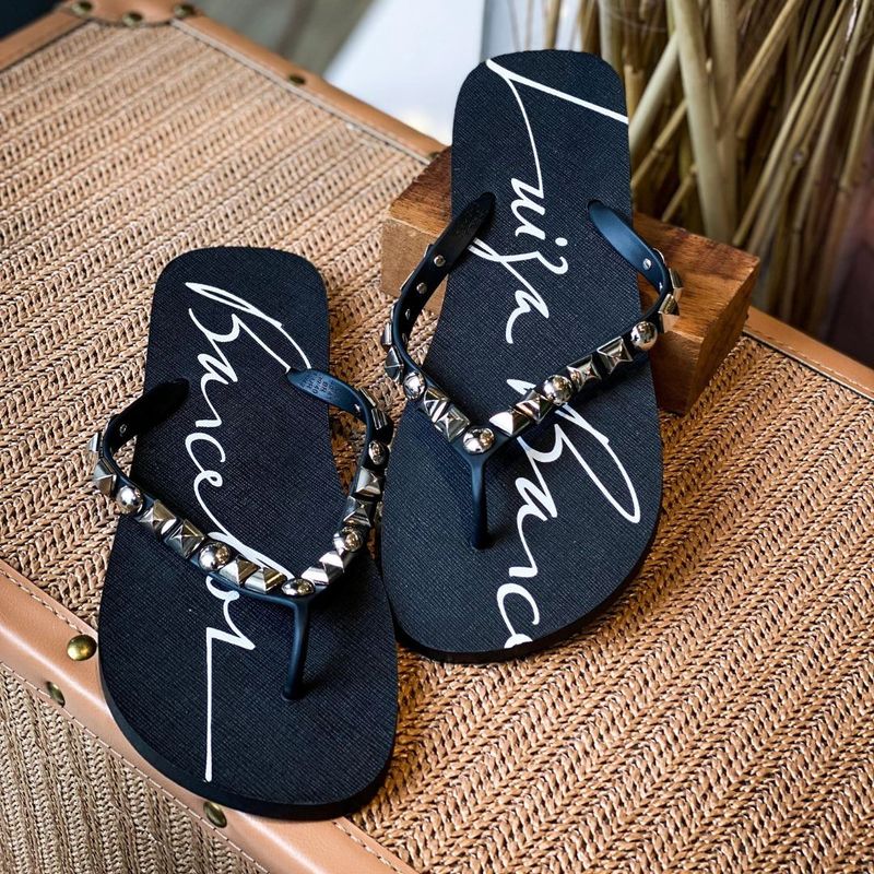 CHINELO LUIZA BARCELOS ENFEITES PRETO