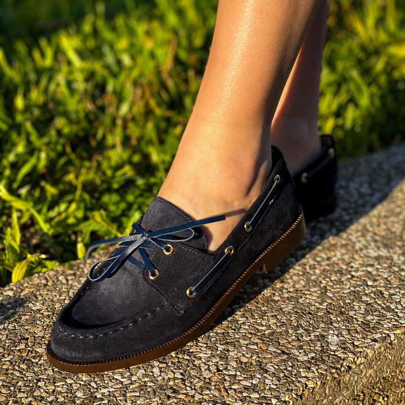 MOCASSIM LUIZA BARCELOS LOAFER EM CAMURÇA NAVAL