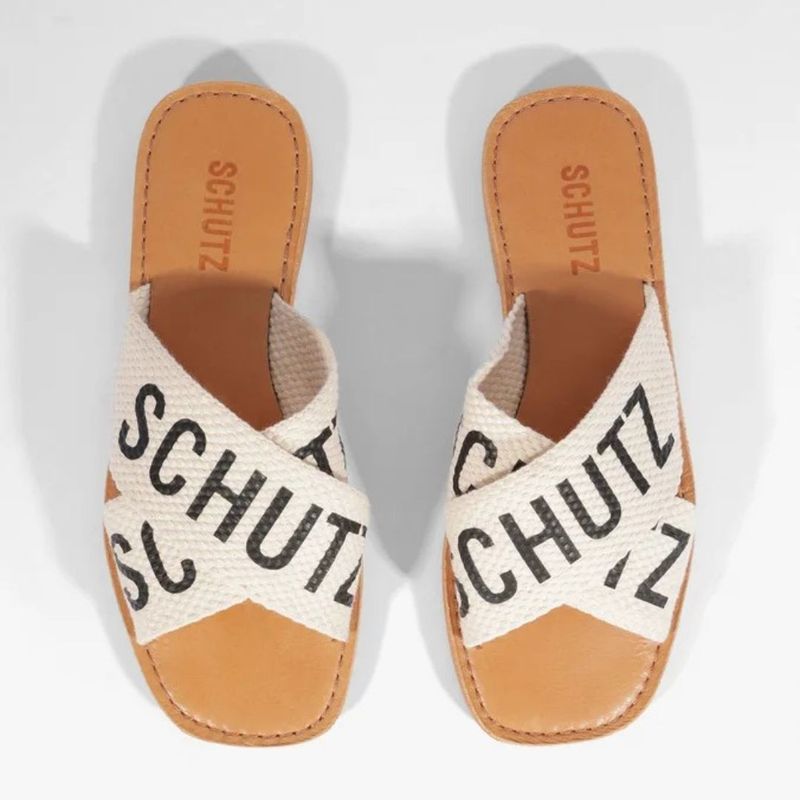 SANDALIA SCHUTZ RASTEIRA X LOGO BRANCA   