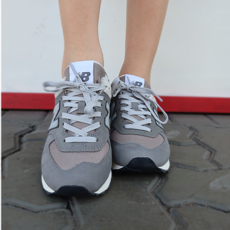 TENIS NEW BALANCE 574 CINZA/ TAUPE