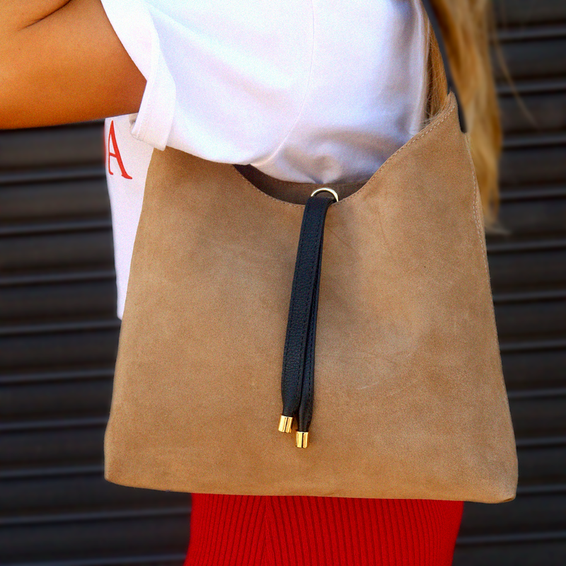 BOLSA LUIZA BARCELOS HOBO CAMURCAO FENDI E PRETO