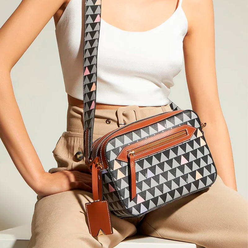 BOLSA SCHUTZ TIRACOLO LILI TRIANGLE PRETA