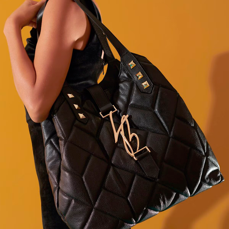 BOLSA LUIZA BARCELOS HOBO LB GRANDE PRETO