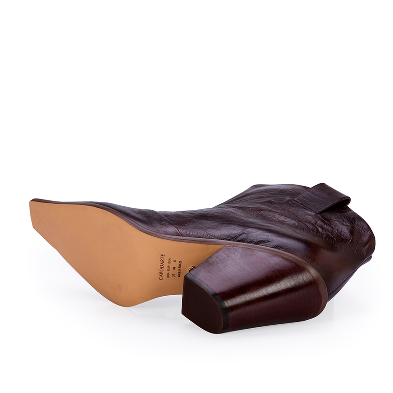 BOTA CAPODARTE WESTERN MARROM COURO CANO CURTO
