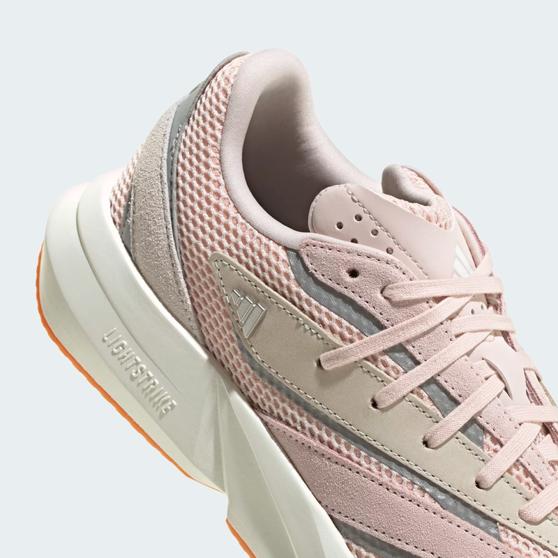 Tênis Adidas LightBlaze 