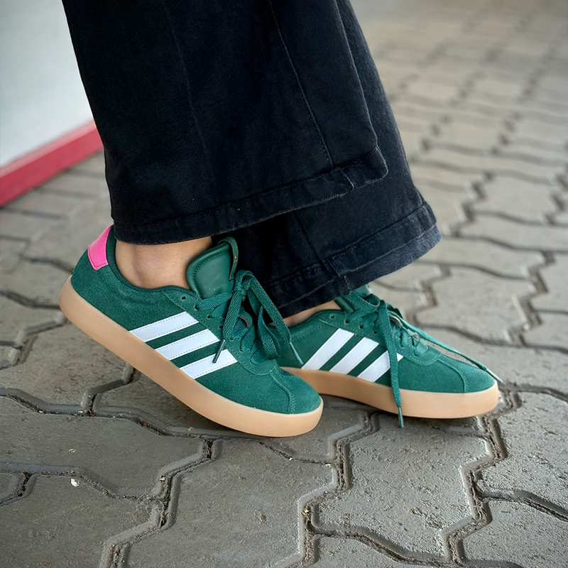 Tênis Adidas VL Court 