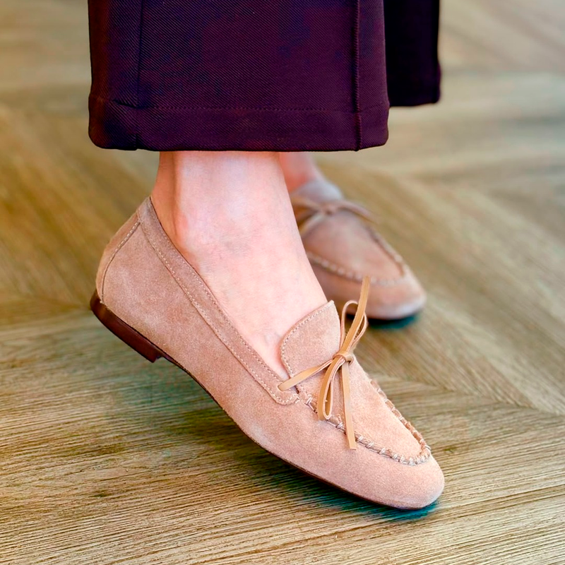 Mocassim Luiza Barcelos Camurça Fendi
