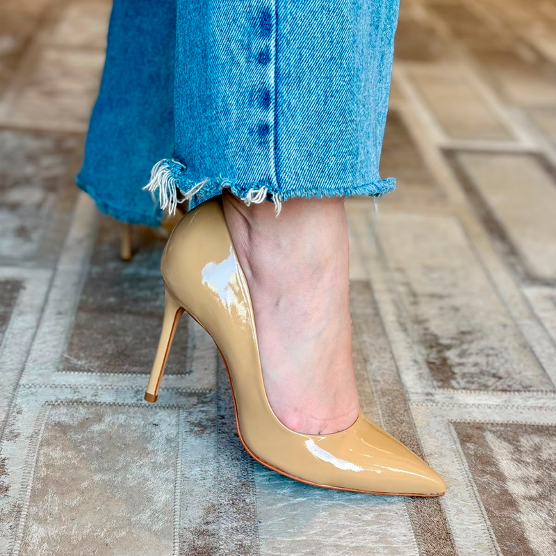 Scarpin Schutz Caiolea Verniz Bege