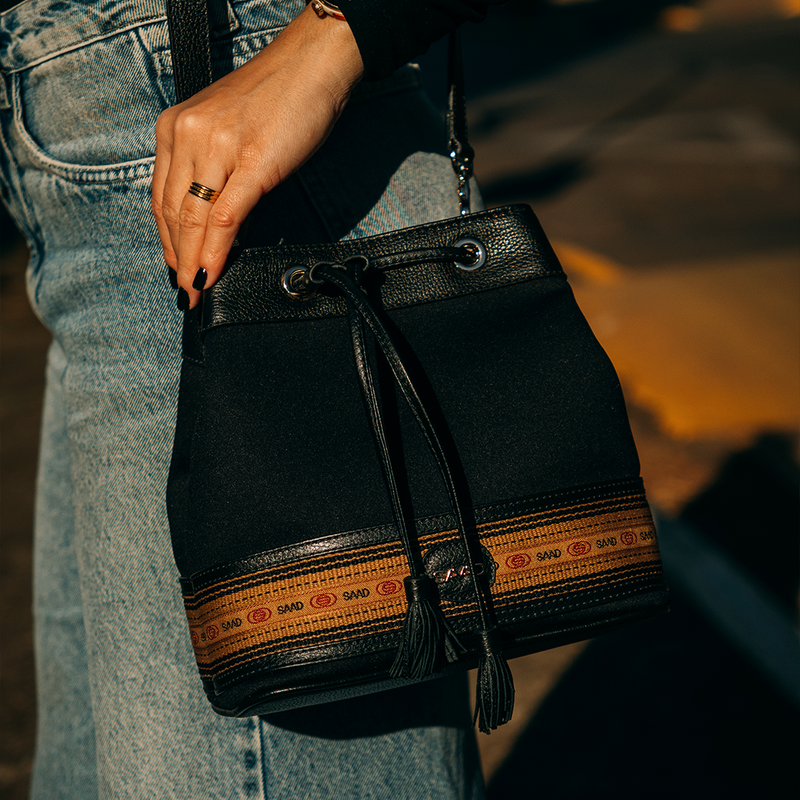 Bolsa SAAD Bucket Avelã Noz Moscada