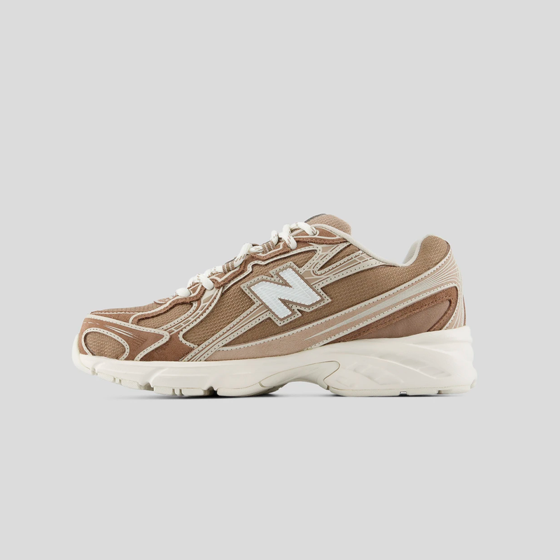 Tênis New Balance 740 Marrom