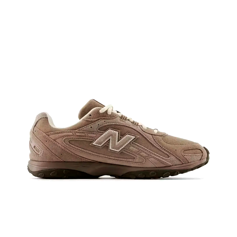 Tênis New Balance 204L Marrom